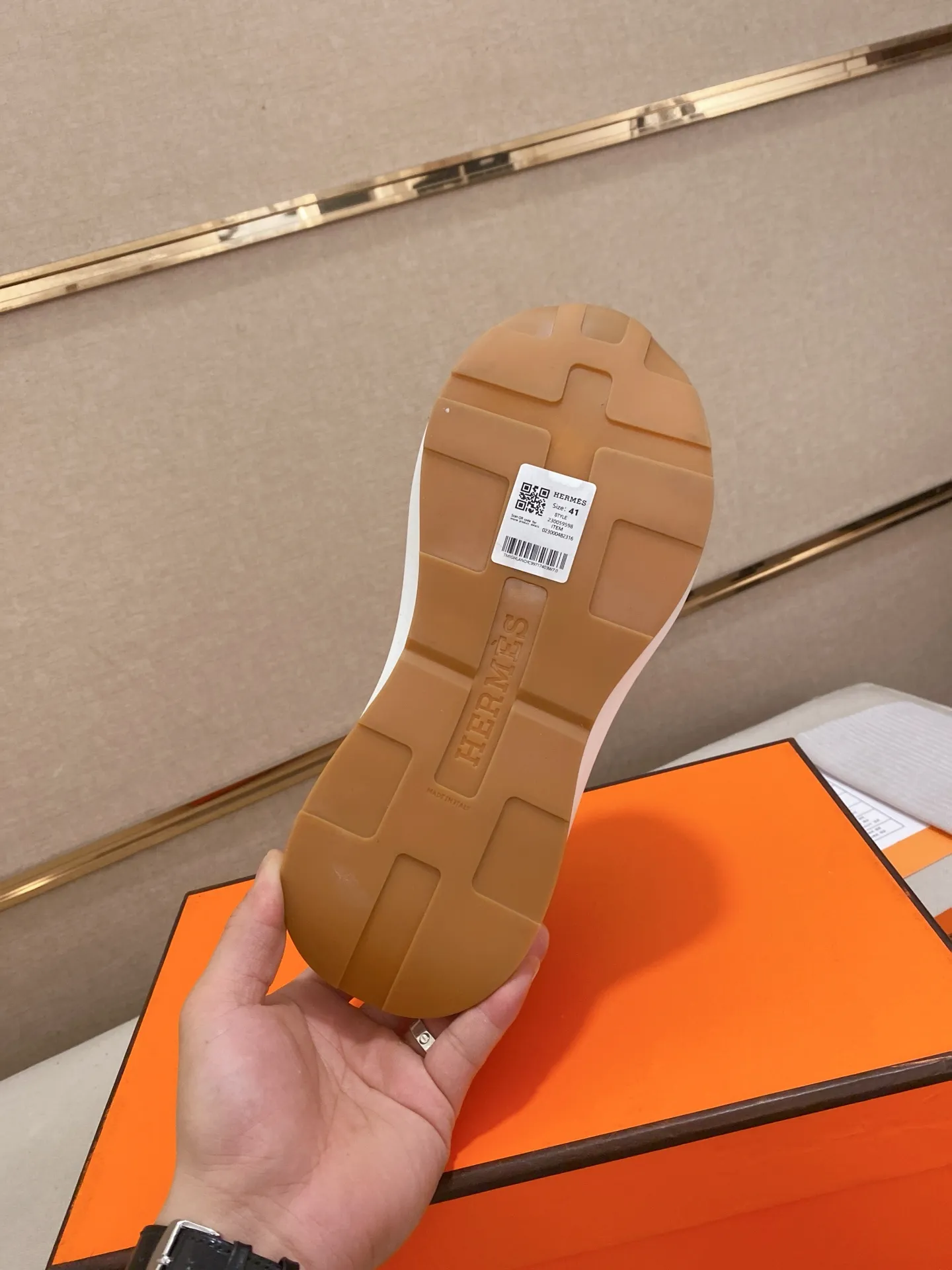 Men's clothing and shoes💰: 660💰《HERMES》【Classic Original Version】Hermès; Top 🔝 Purchasing Agency 🔍🔍Men’s latest 🇺🇸 counters are on sale simultaneously, original imported from Italy ▲▲Silk cowhide with breathable fabric ▲▲ (high-end and expensive Qi·Grade) Exquisite workmanship (Italian 🇮🇹Imported water-dyed 🐂cowhide lining) Sole: Original sole provided by the original factory, ⚠️Exclusive double-layer activity·TPR·Rubber·Combined molded outsole; Super·comfortable·wear-resistant·non-slip·environmental protection The real thing is more beautiful when photographed (high quality, following orders). You can enter and leave the counter at will * Number of yards: 38·39·40·41·42·43·44·45